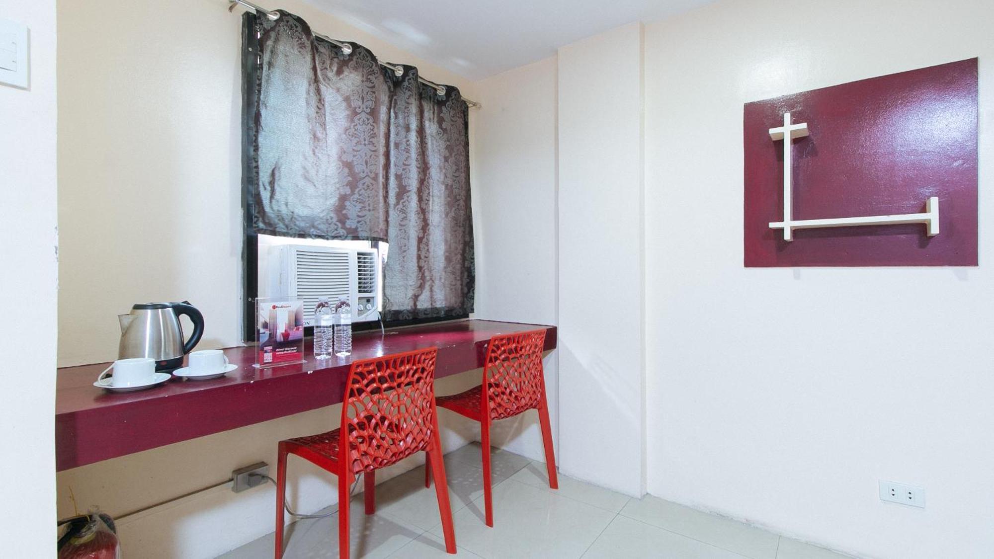 Reddoorz At Dbuilders Rooms Ph2 Taguig Exterior photo