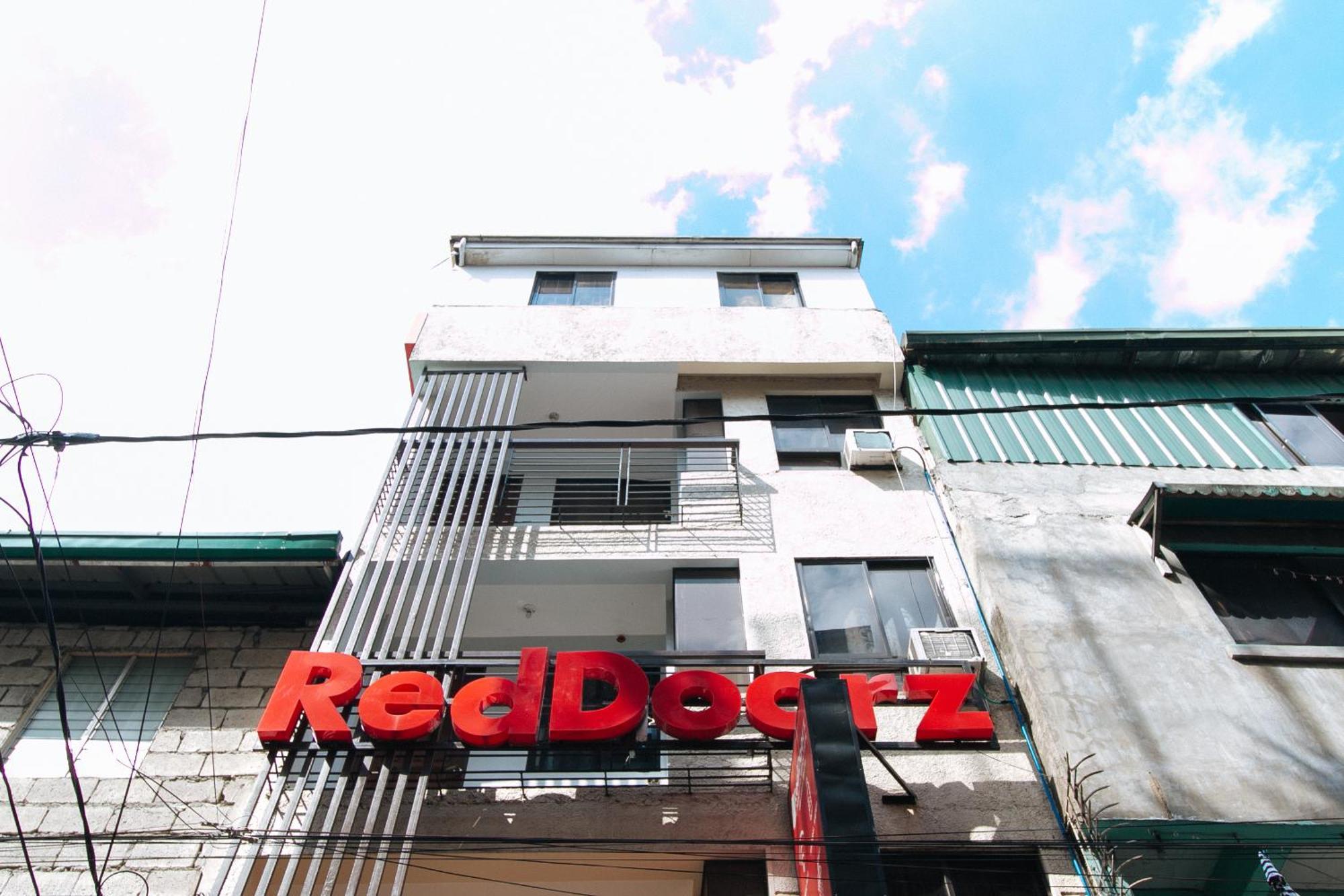 Reddoorz At Dbuilders Rooms Ph2 Taguig Exterior photo